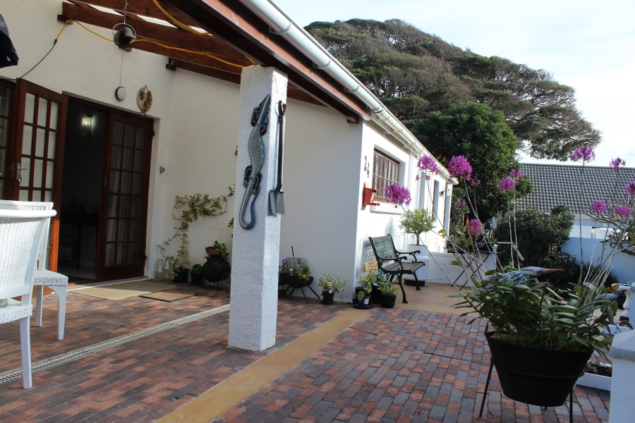 2 Bedroom Property for Sale in West Bank Eastern Cape